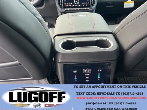 New 2025 GMC Yukon AT4 Ultimate image 19