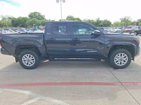 Used 2024 Toyota Tacoma SR5 image 7