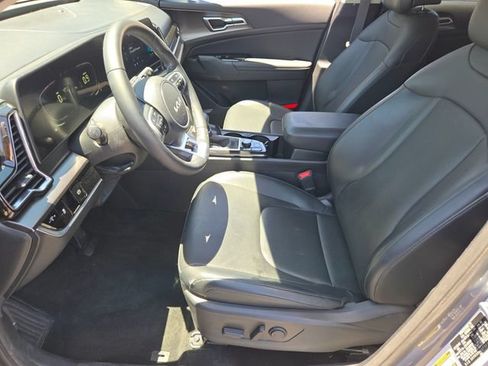 Used 2023 Kia Sportage EX FWD image 9