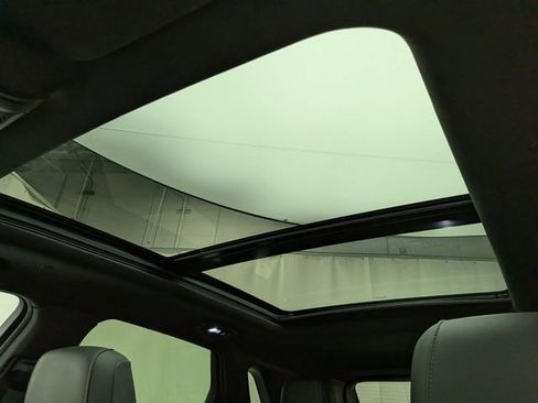 Certified 2023 Cadillac XT5 Premium Luxury w/ LPO, Floor Liner Package AWD/4WD image 19
