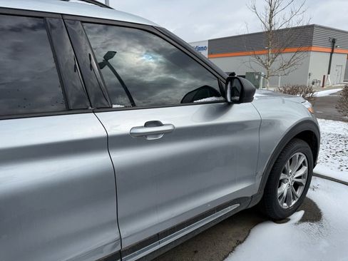 Used 2020 Ford Explorer XLT w/ Equipment Group 202A image 12