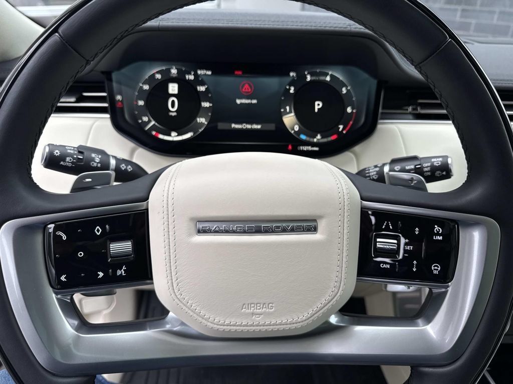 Used 2023 Land Rover Range Rover SE AWD/4WD image 27