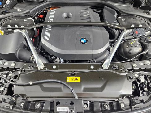 New 2026 BMW 750e xDrive image 12