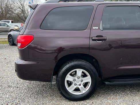 Used 2017 Toyota Sequoia SR5 image 10