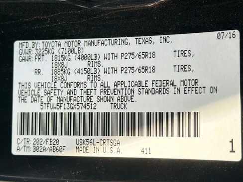 Used 2016 Toyota Tundra SR5 w/ TRD Off Road Package AWD/4WD image 31