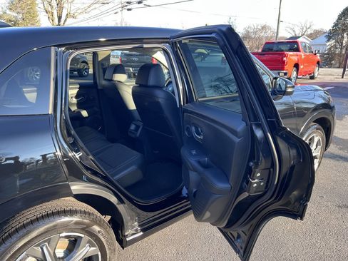 Used 2025 Honda HR-V EX-L image 24