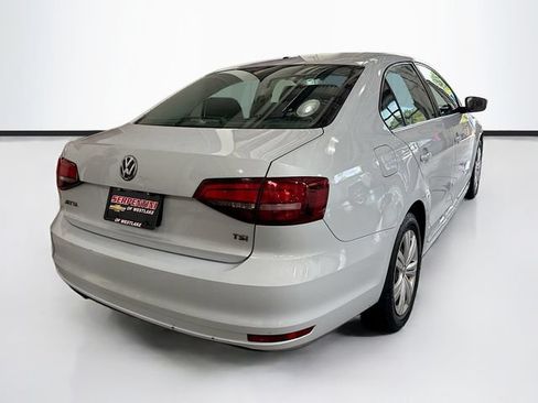 Used 2017 Volkswagen Jetta S w/ Jetta S Cold Weather Package FWD image 6