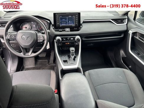 Certified 2022 Toyota RAV4 LE image 14