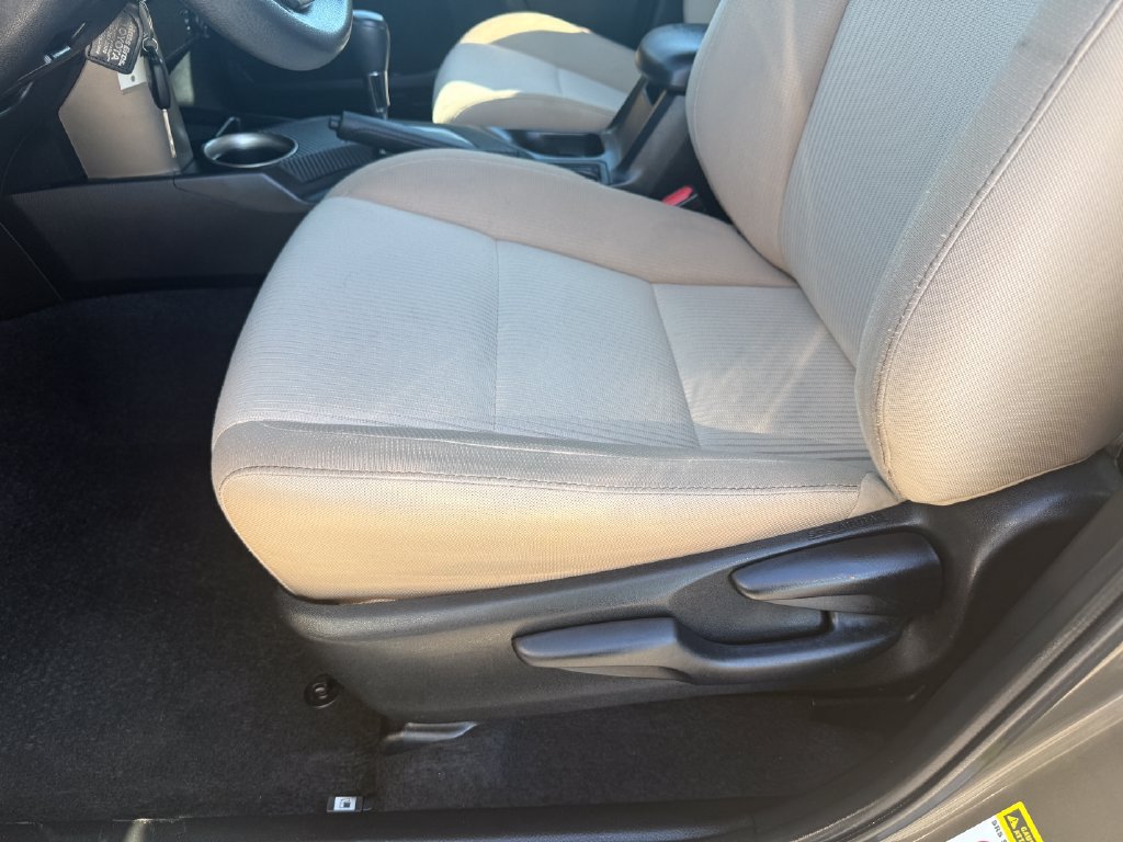Used 2014 Toyota RAV4 XLE FWD image 11