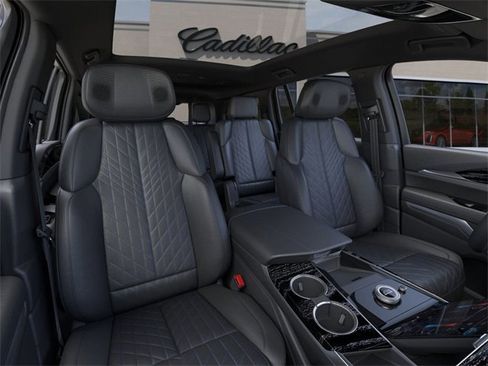 New 2025 Cadillac Escalade IQ Sport 1 w/ LPO, ONYX Package image 16