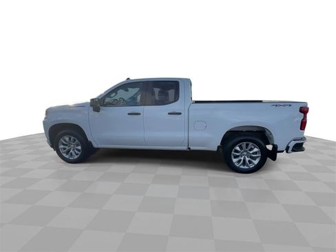 Certified 2021 Chevrolet Silverado 1500 Custom w/ LPO, Dark Essentials Package image 5
