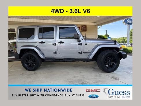 Used 2017 Jeep Wrangler Unlimited Sahara w/ Max Tow Package AWD/4WD image 1