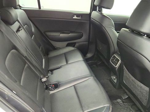 Used 2021 Kia Sportage S image 21