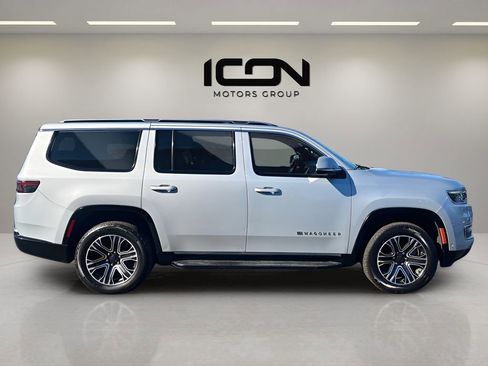 Used 2022 Jeep Wagoneer Series III image 10