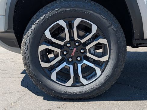 New 2026 GMC Canyon AT4 w/ Technology Plus Package AWD/4WD image 3