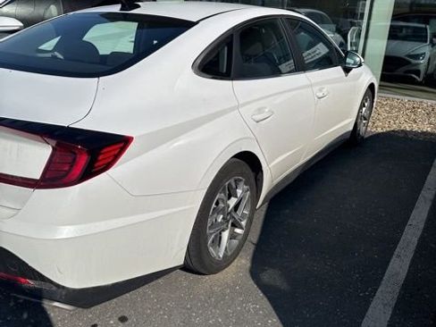 Used 2023 Hyundai Sonata SEL w/ Preferred Accessory Package image 6