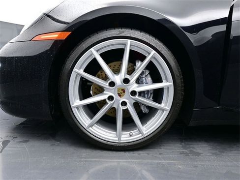 Used 2020 Porsche 911 Carrera image 6