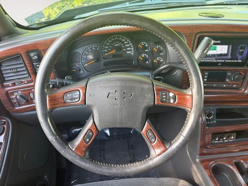 Used 2005 Chevrolet Silverado 2500 LS AWD/4WD image 10