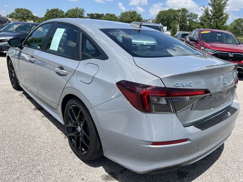 Certified 2025 Honda Civic Sport Touring image 6