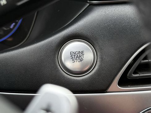 Used 2020 Hyundai Palisade SEL image 6