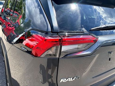 Used 2024 Toyota RAV4 XLE AWD/4WD image 32
