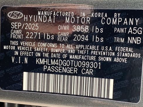 Certified 2026 Hyundai Elantra Sport FWD image 35