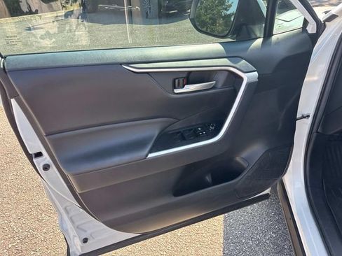 Used 2021 Toyota RAV4 XLE FWD image 25