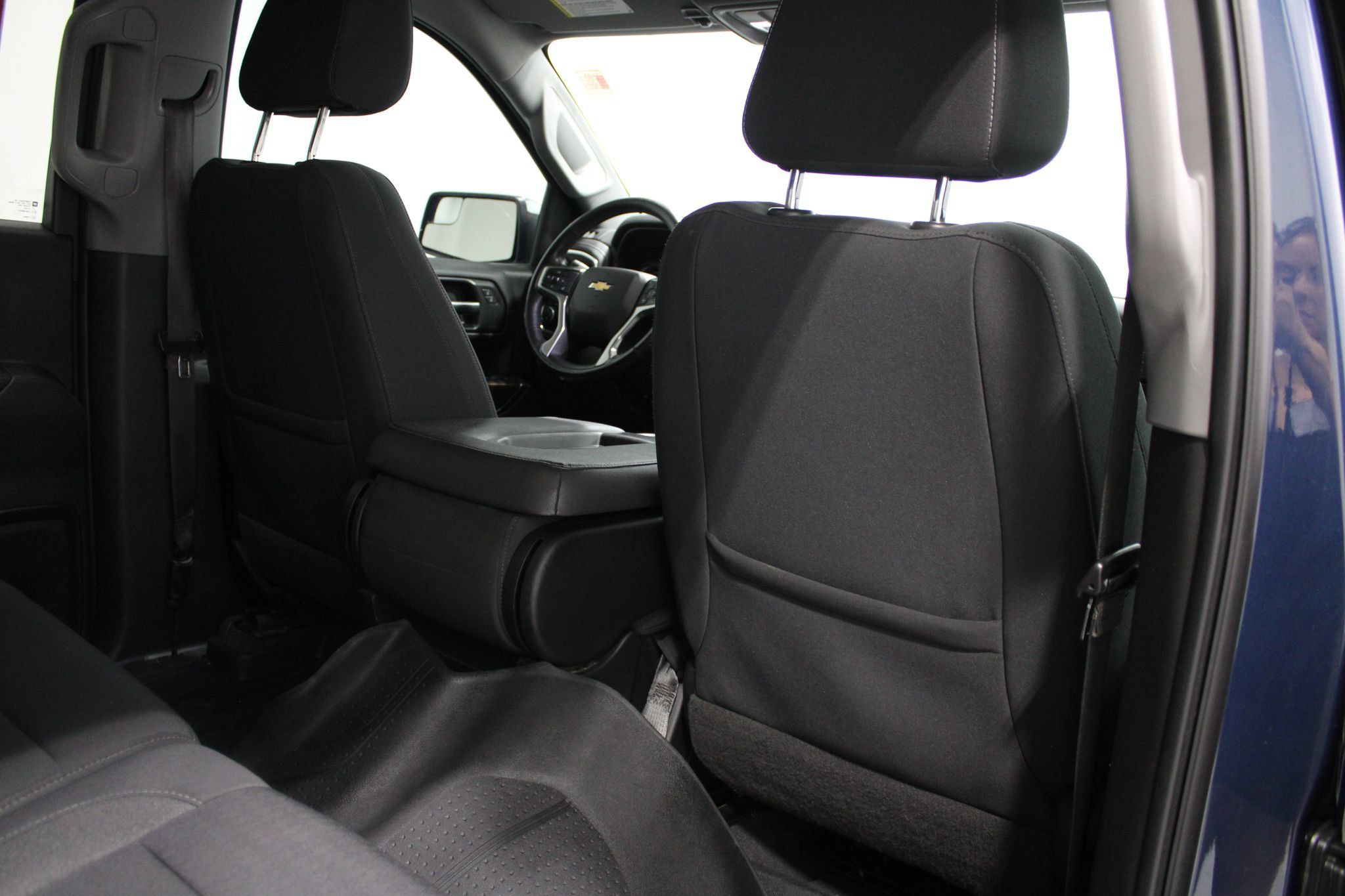 Used 2021 Chevrolet Silverado 1500 LT AWD/4WD image 21