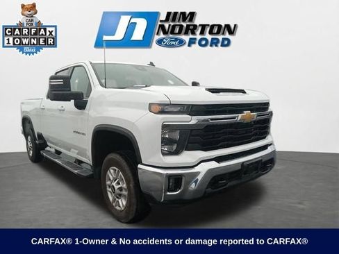 Used 2025 Chevrolet Silverado 2500 LT w/ Convenience Package AWD/4WD image 1
