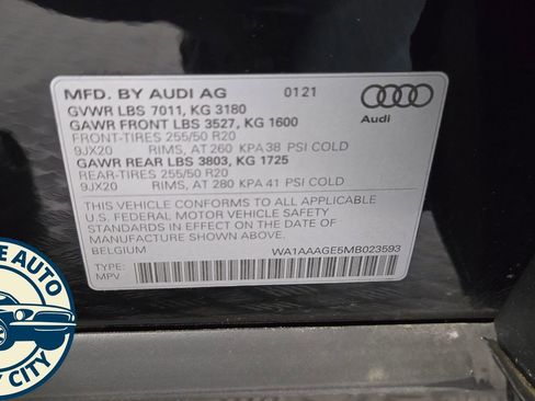 Used 2021 Audi e-tron Premium w/ Convenience Plus Package AWD/4WD image 25