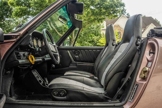 Used 1988 Porsche 911 Carrera RWD image 38