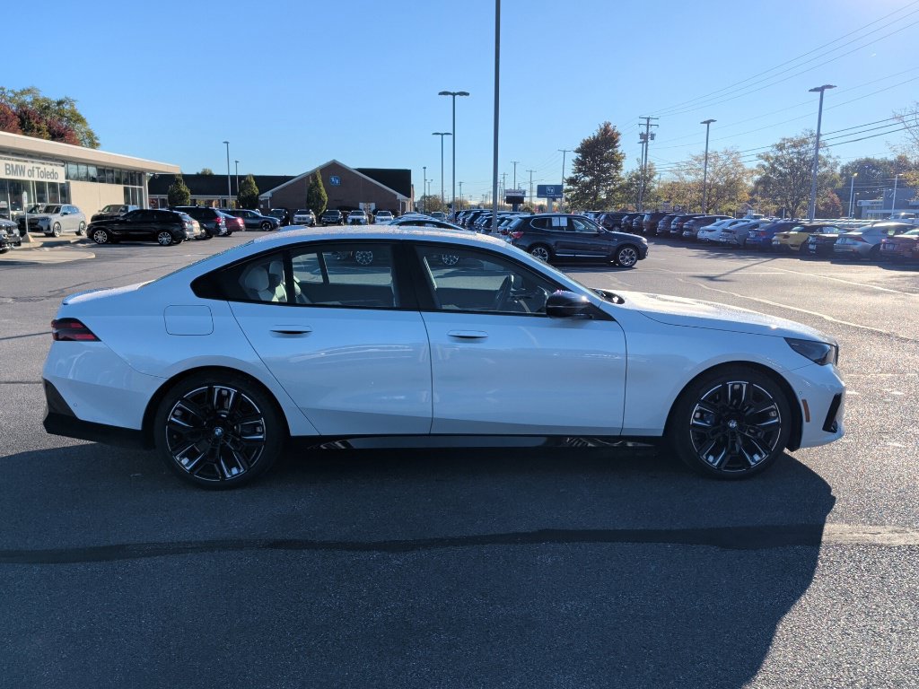 Used 2025 BMW i5 M60 w/ Dynamic Handling Package AWD/4WD image 14