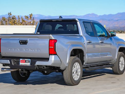 New 2026 Toyota Tacoma SR5 image 5