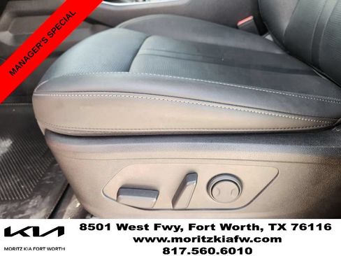 New 2025 Kia Sorento S FWD image 17