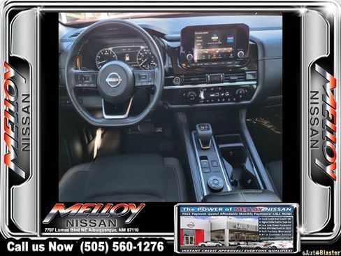 Used 2024 Nissan Pathfinder SV w/ Lighting Package (N92) image 11