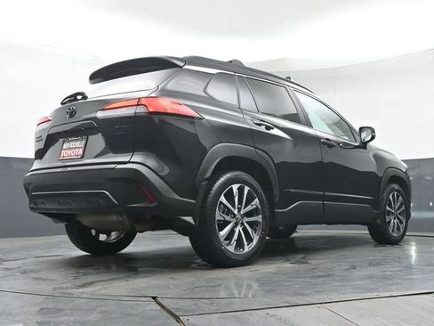 Certified 2022 Toyota Corolla Cross XLE w/ Black Badges Package (TMS) AWD/4WD image 34