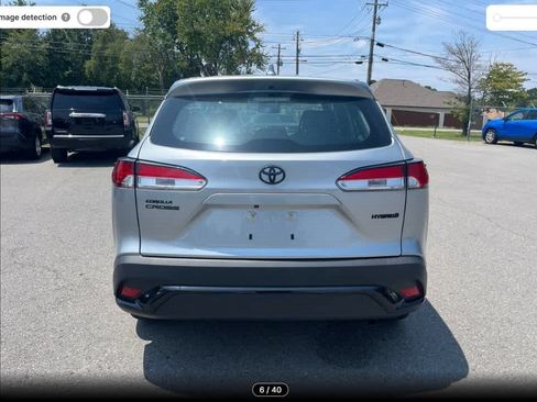 Used 2024 Toyota Corolla Cross AWD Hybrid image 6