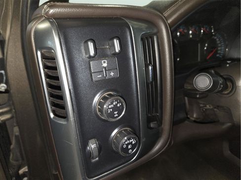Used 2015 Chevrolet Silverado 1500 LTZ Z71 image 21