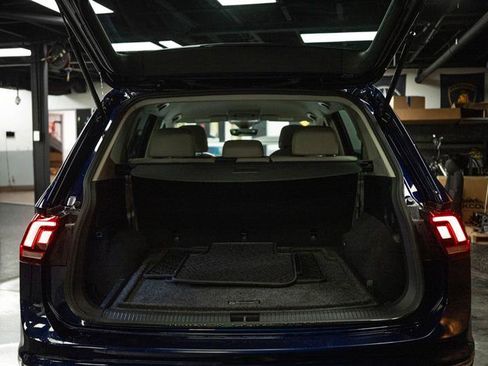 Used 2022 Volkswagen Tiguan SE image 7