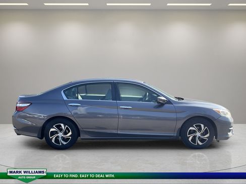 Used 2016 Honda Accord LX image 3