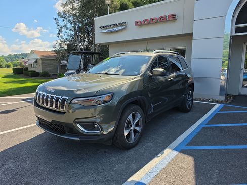 Used 2019 Jeep Cherokee Limited AWD/4WD image 8
