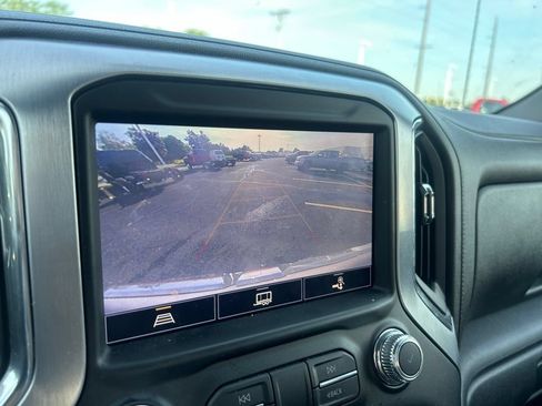 Used 2021 GMC Sierra 1500 SLT w/ SLT Premium Plus Package AWD/4WD image 21