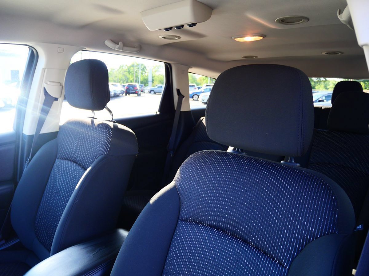 Used 2019 Dodge Journey SE w/ Connectivity Group FWD image 11
