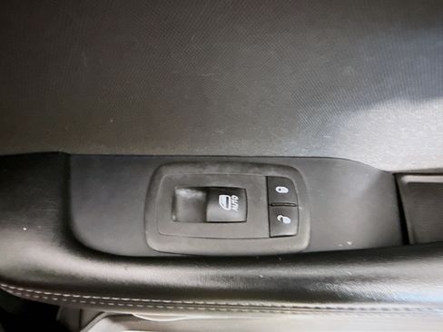 Used 2022 Dodge Challenger SXT RWD image 29