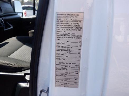 Used 2020 Ford Transit 250 Low Roof w/ Exterior Upgrade Package image 12