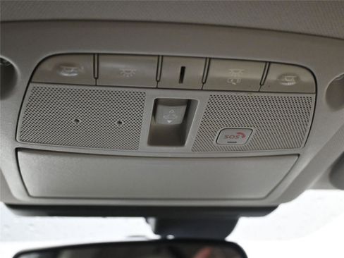 Used 2018 INFINITI Q50 Luxe w/ Essential Package (3.0T Luxe) image 17