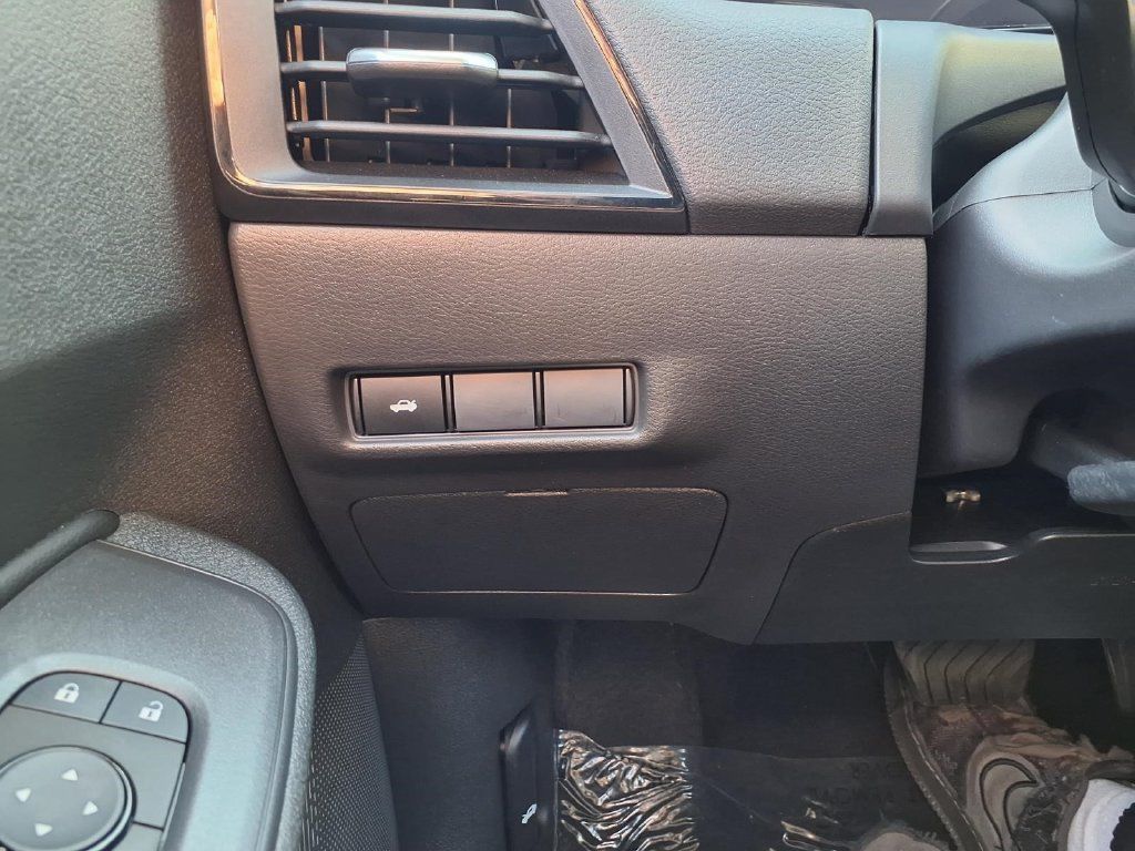 Used 2026 Nissan Sentra SV w/ Floor Mat Package FWD image 17