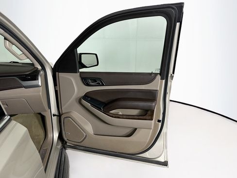 Used 2015 Chevrolet Tahoe LT RWD image 32
