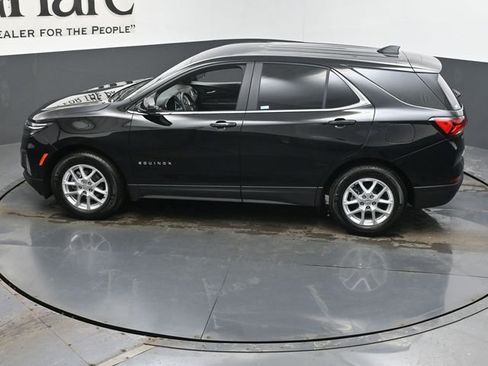 Used 2024 Chevrolet Equinox LT image 43