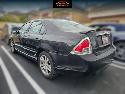 Used 2007 Ford Fusion SE image 2